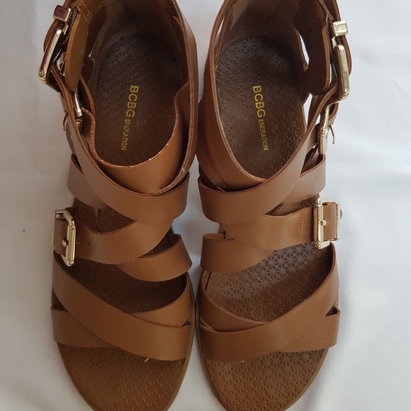 BCBG Flat Sandals Sz. 7.5 - Picture 3 of 7